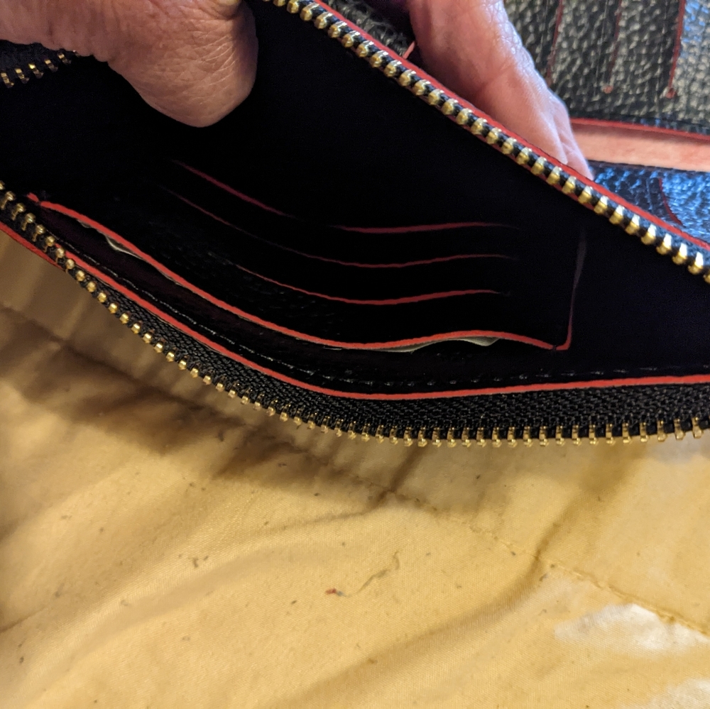 Wallet - Picture 4 of 4